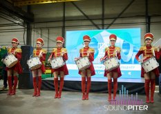 Прокат LED-экрана 2,5x4 м, подиума 3x4 и звука на заводе